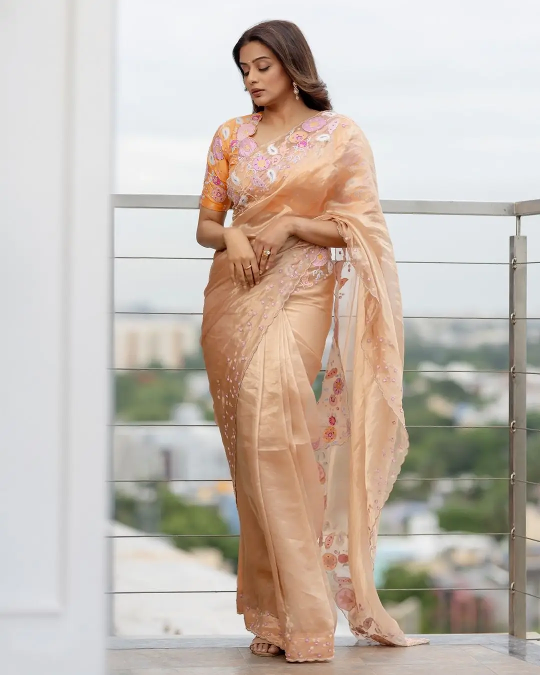 PRIYAMANI MESMERIZING LOOKS IN BEAUTIFUL DESIGNER ORANGE SAREE 6